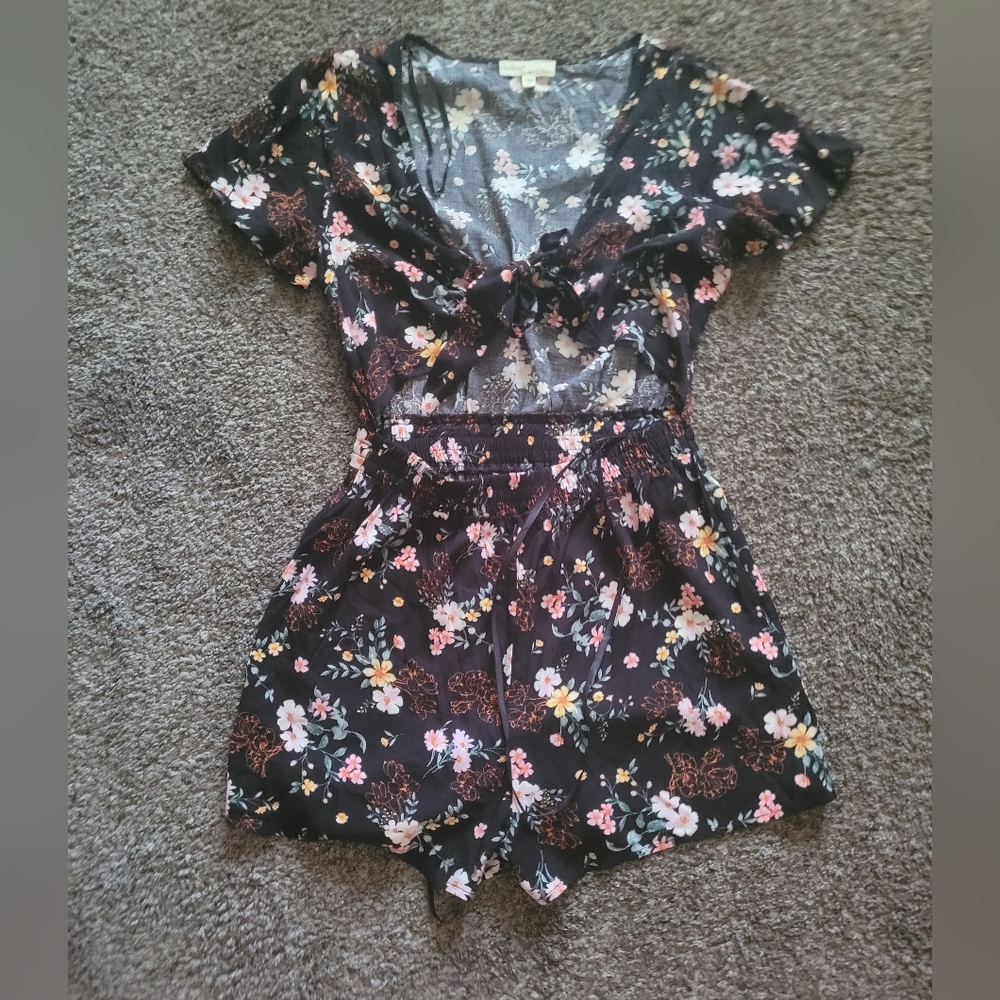 Bebop floral romper size M